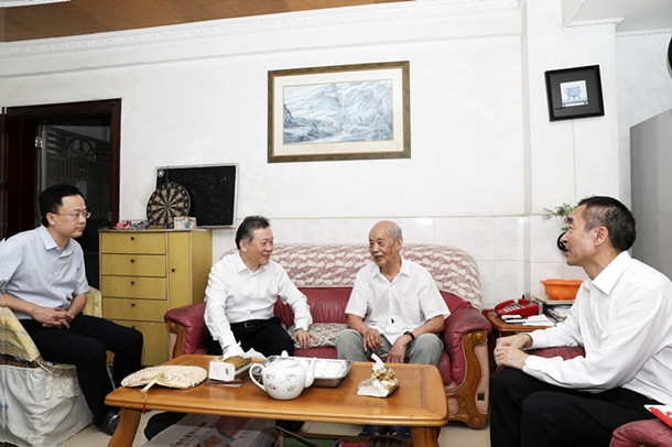 5C1A0520修图_副本.jpg