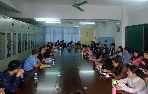 研究生座谈会-1.jpg
