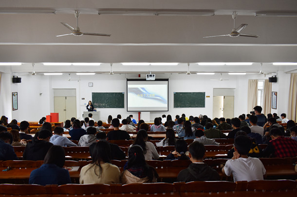 化学与环境学院举行学生工作评议大会（正式通讯稿）_副本.jpg