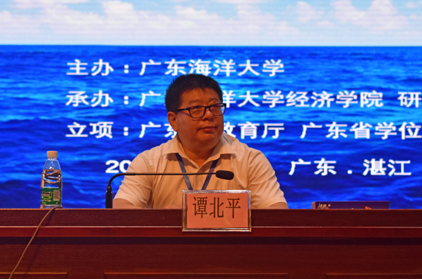 2、副校长谭北平致辞.JPG